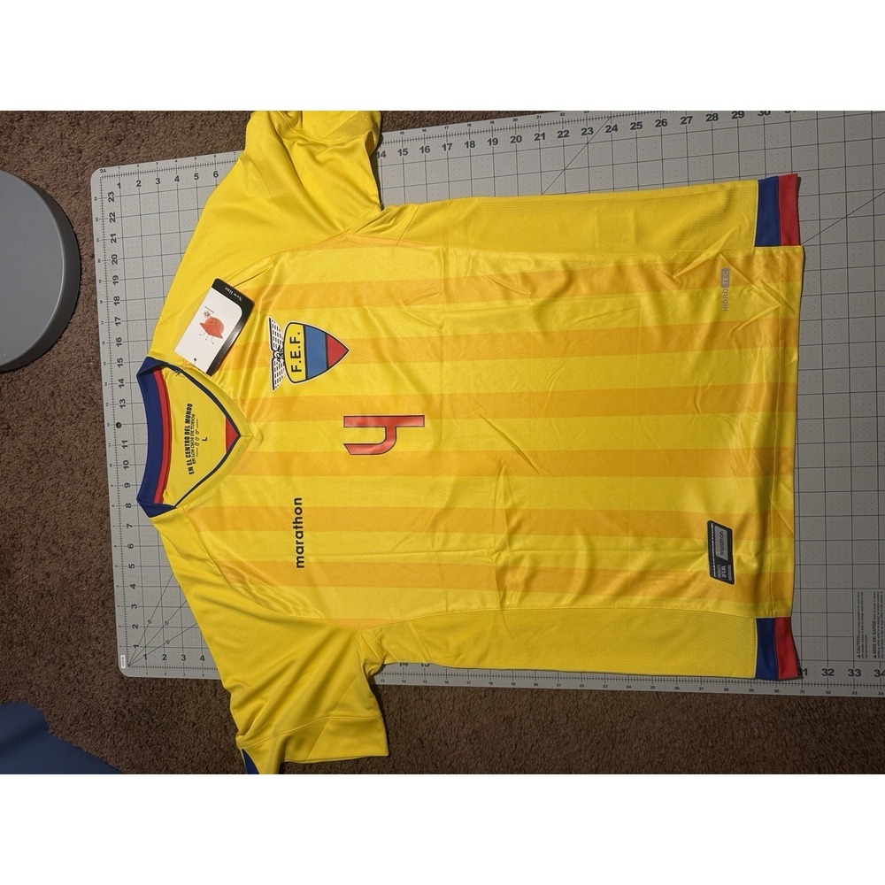 Ecuador National Team Jersey C. Paredes #4 Marathon Soccer Futbol Size L NWT